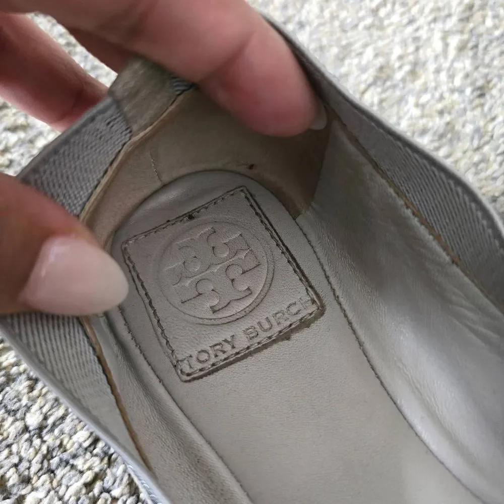 Tory Burch Ballet Flats Women's Size 8.5 M‎ Silver Metallic Leather Slip On